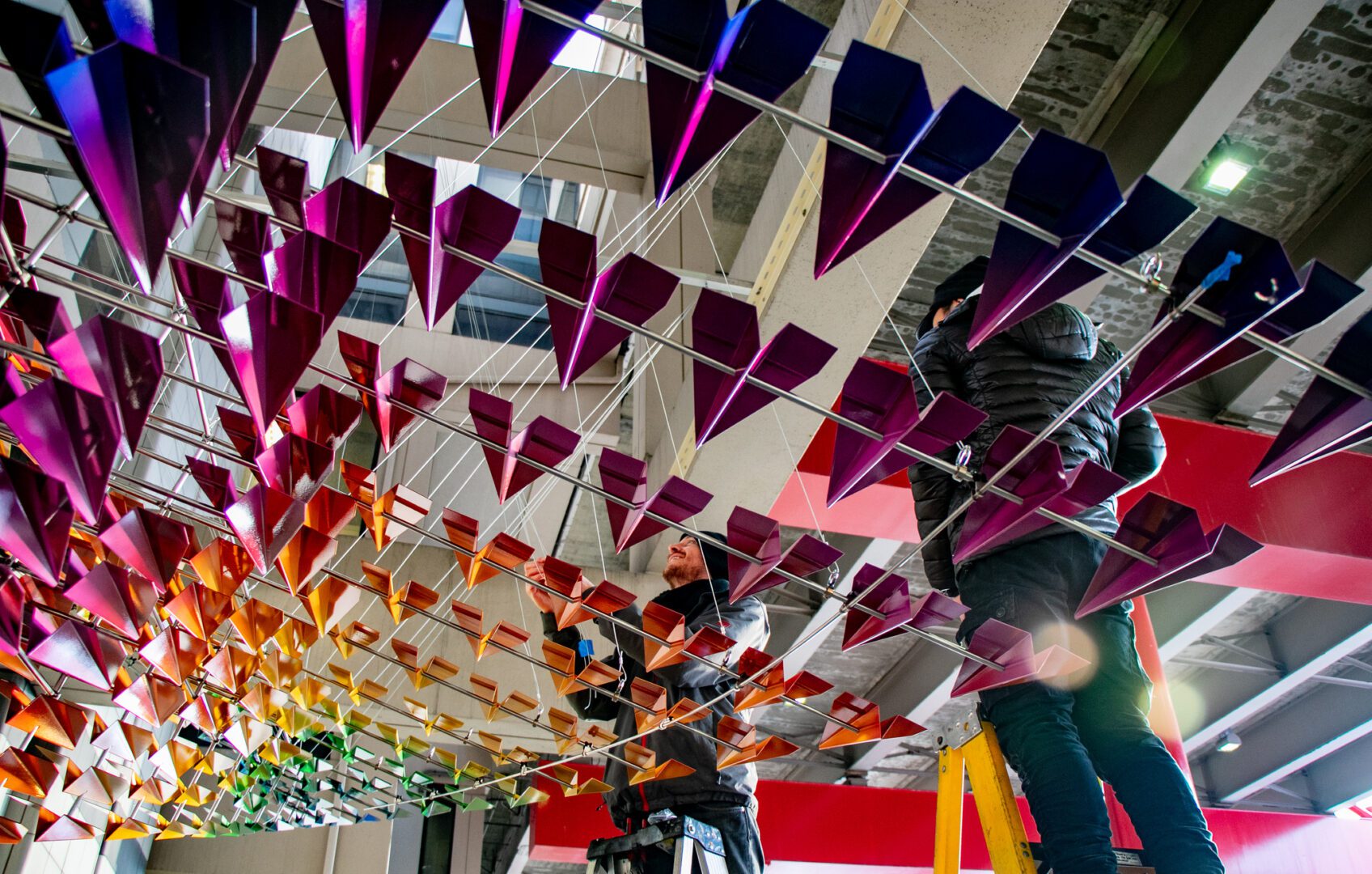 Baggage_Claim_Sculpture_Walk_Flight