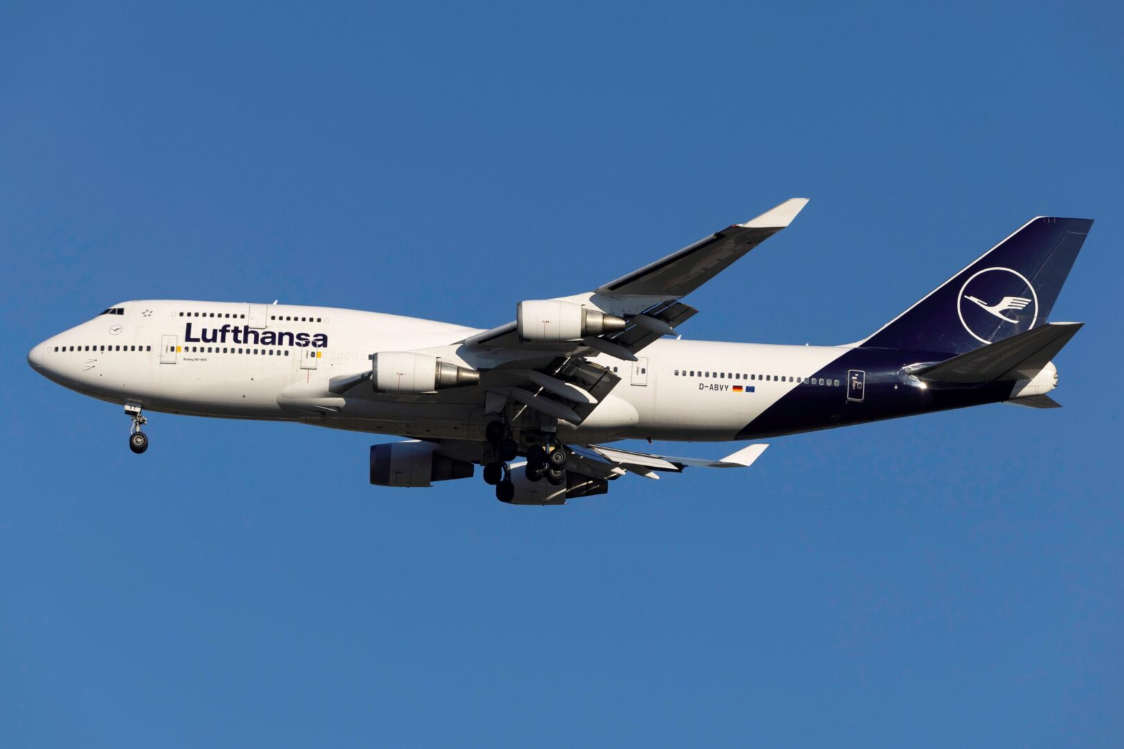 Ryan McManus Lufthansa 747